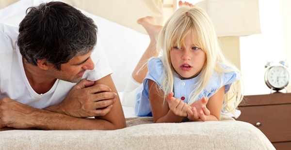 parent-talking-to-his-kid